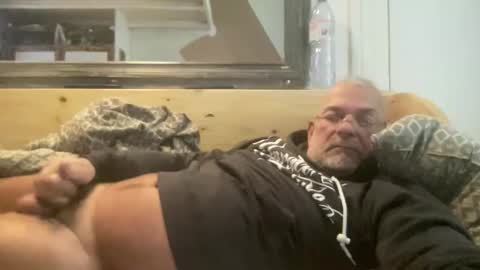 crapaud75018 online show from October 2025 07:30:01 AM