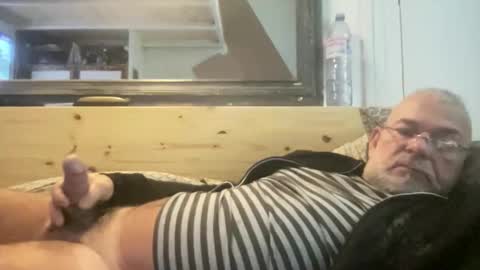 crapaud75018 online show from October 2025 08:06:01 AM