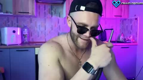 CraveLorenzo online show from August 2026 03:48:01 PM