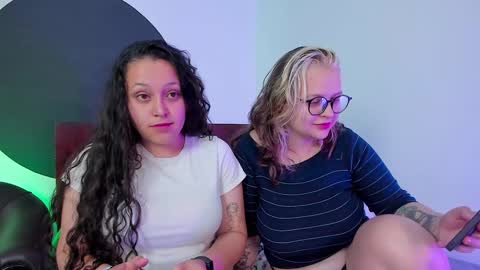 Snapshot of crazy_cakes_ chatting on December 2024 03:25:02 PM Lexie Rose online show from December 2024 03:25:02 PM