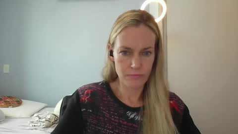 Anny online show from January 2026 10:52:01 AM