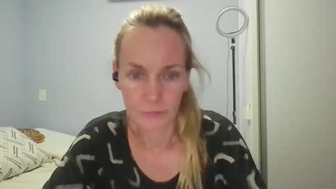 Anny online show from February 2026 12:47:02 AM