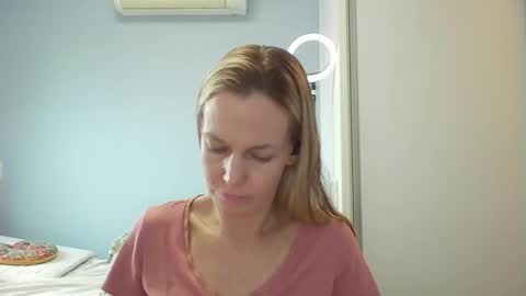 Anny online show from February 2026 10:13:02 AM