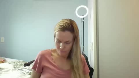 Anny online show from February 2026 10:48:01 AM