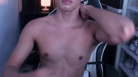 Snapshot of crazyasiancum chatting on January 2025 12:01:01 PM Zion online show from January 2025 12:01:01 PM