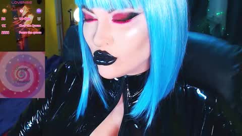 Snapshot of crazypinkyball chatting on November 2025 02:38:01 PM Roxy online show from November 2025 02:38:01 PM