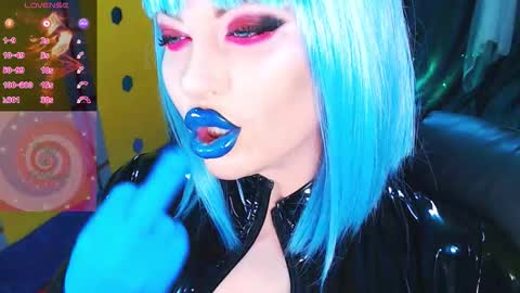 Snapshot of crazypinkyball chatting on November 2025 02:42:01 PM Roxy online show from November 2025 02:42:01 PM