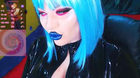 Snapshot of crazypinkyball chatting on December 2025 02:14:02 PM Roxy online show from December 2025 02:14:02 PM