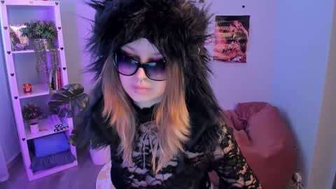 Snapshot of crazysound chatting on February 2026 01:18:01 PM Alice online show from February 2026 01:18:01 PM