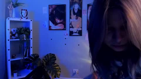 Snapshot of crazysound chatting on March 2026 01:28:01 PM Alice online show from March 2026 01:28:01 PM