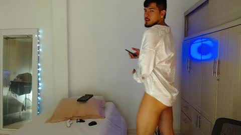 Bull online show from November 2025 06:03:01 AM