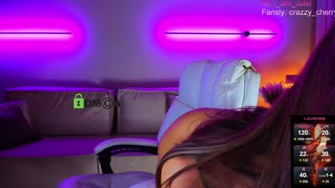 Snapshot of crazzy_cherry chatting on January 2025 01:19:01 PM crazzy cherry online show from January 2025 01:19:01 PM