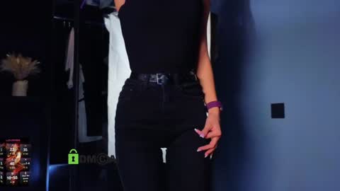 Snapshot of crazzy_cherry chatting on October 2025 01:50:01 AM crazzy cherry online show from October 2025 01:50:01 AM