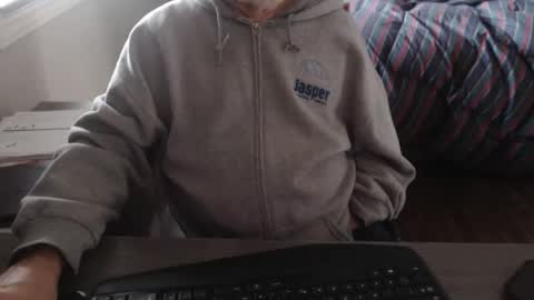 Snapshot of creamormilk chatting on September 2025 12:40:02 PM Creamormilk online show from September 2025 12:40:02 PM