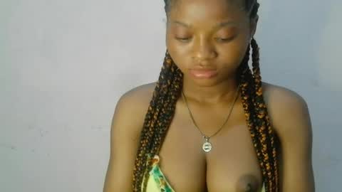 Snapshot of creamy_babyx chatting on May 2026 06:58:01 PM Creamy babyx online show from May 2026 06:58:01 PM