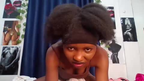 Creamykitty online show from November 2025 02:54:01 PM