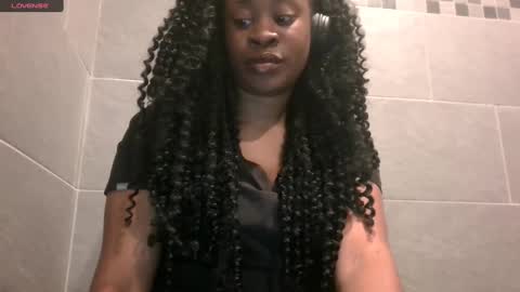 Snapshot of creamycherrypop chatting on March 2025 08:33:02 PM FREE online show from March 2025 08:33:02 PM