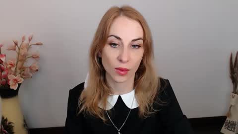 Snapshot of create_your_own_sun chatting on October 2025 11:52:01 AM Lera online show from October 2025 11:52:01 AM