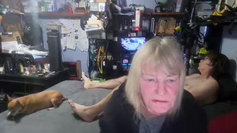 Snapshot of cricket_black chatting on October 2025 04:35:01 PM Cricket - also Featuring Black online show from October 2025 04:35:01 PM