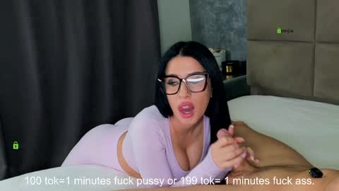 Gold Couple online show from April 2026 04:23:01 PM