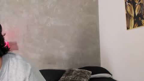 cris sasha online show from March 2026 11:46:02 AM