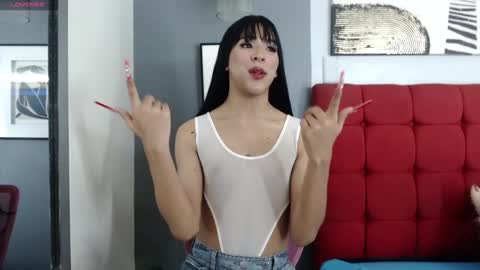 Snapshot of crisevanz18 chatting on February 2025 11:37:02 PM Cris Evanz online show from February 2025 11:37:02 PM