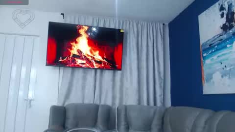 Snapshot of crisevanz18 chatting on February 2025 07:55:01 AM Cris Evanz online show from February 2025 07:55:01 AM