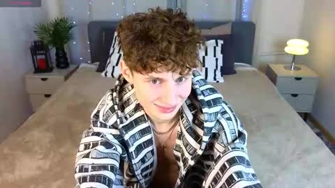 Chris online show from February 2026 04:19:02 AM