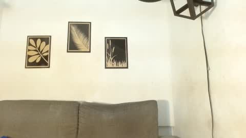 criss_zuri online show from November 2025 03:13:02 PM