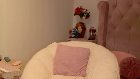 Snapshot of crissy_love chatting on June 2026 08:48:02 AM crissy_love online show from June 2026 08:48:02 AM