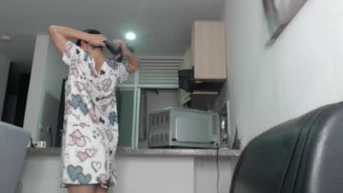 cristal beautiful online show from April 2026 10:13:02 AM