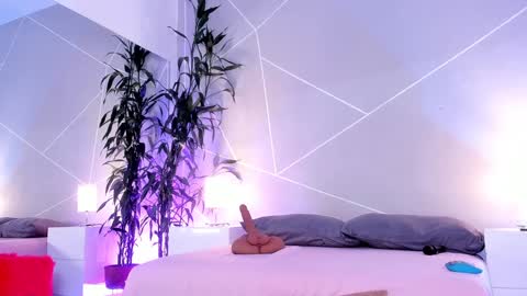 Snapshot of cristal_princess_ chatting on January 2025 06:54:01 AM Cristal online show from January 2025 06:54:01 AM