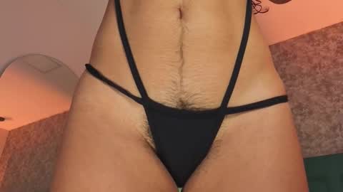 Cristal  online show from November 2025 01:22:01 PM