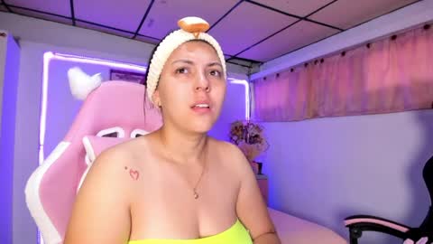 cristal_smith20 online show from March 2026 12:05:01 PM