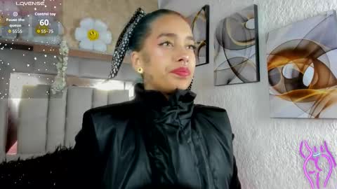   online show from November 2025 01:54:02 PM