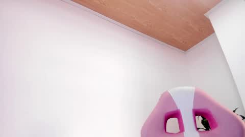 sofia online show from March 2026 07:25:01 PM