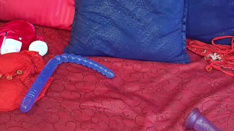CRISTAL MILF online show from December 2024 03:03:01 PM
