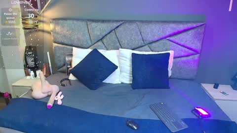 CRISTAL MILF online show from January 2025 12:11:01 AM