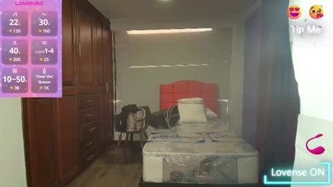 CRISTAL MILF online show from February 2025 12:30:02 PM