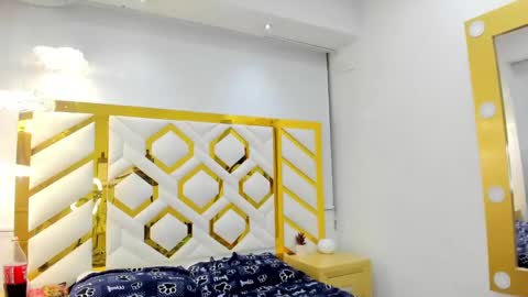  Independent Model online show from January 2025 03:43:02 AM