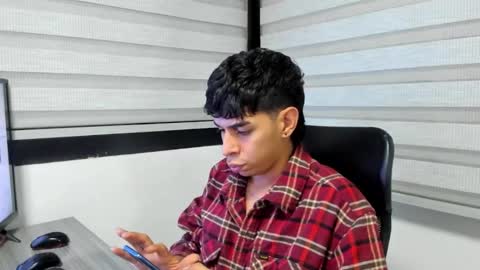 Snapshot of cristhian_slytherin chatting on October 2025 05:47:02 AM cristhian online show from October 2025 05:47:02 AM