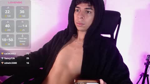 cristhian online show from December 2025 05:25:01 AM