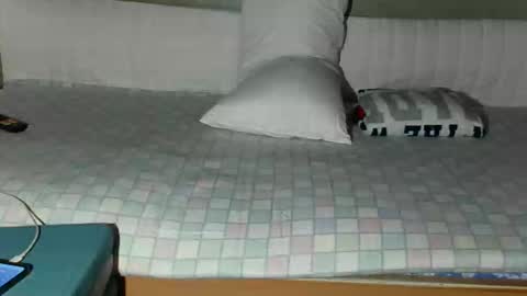 cristianrr184034 online show from April 2026 04:01:01 PM