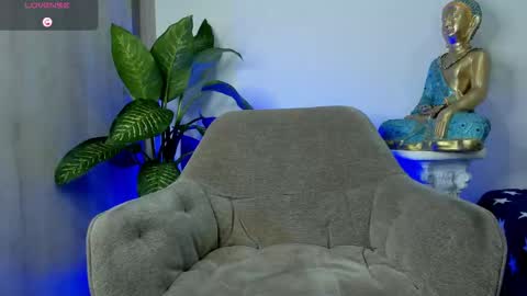  Cristian  online show from November 2025 12:53:01 AM