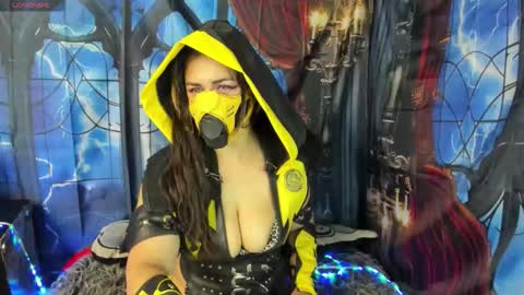 Snapshot of cristina_blue21 chatting on March 2026 10:48:01 AM Cristina online show from March 2026 10:48:01 AM