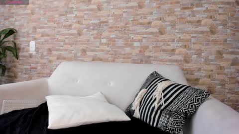 Snapshot of cristina_fernando chatting on December 2024 02:35:02 PM soycriss online show from December 2024 02:35:02 PM