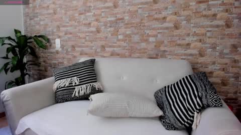 Snapshot of cristina_fernando chatting on December 2024 08:04:01 PM soycriss online show from December 2024 08:04:01 PM