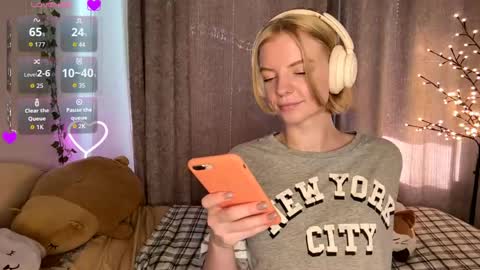 Snapshot of cristinekondo chatting on May 2026 03:27:01 PM Marry online show from May 2026 03:27:01 PM