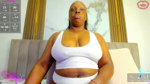 Snapshot of cristinsexy_ chatting on June 2026 10:39:02 AM Cristina online show from June 2026 10:39:02 AM