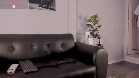 Cristopher online show from March 2026 02:05:02 PM